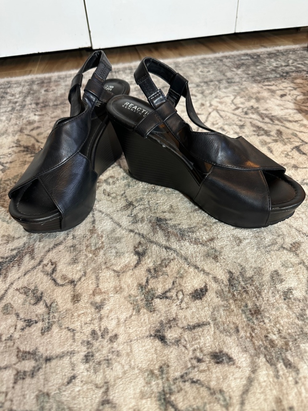 Reaction Kenneth Cole Black Leather Peep-Toe Wedges